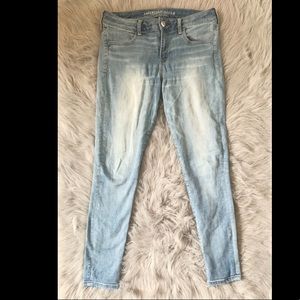 American Eagle Light Wash Jegging